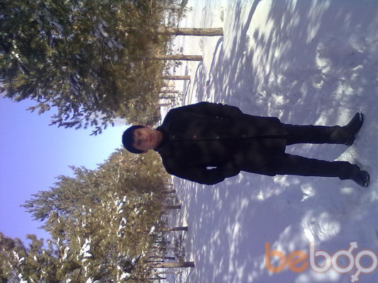  ,   Eszhan, 35 ,  
