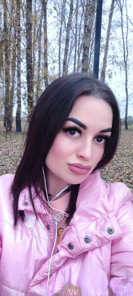  -,   Regina, 33 ,     , c 