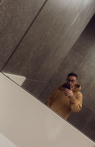  ,   Elio, 25 ,   ,   