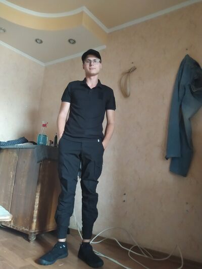  ,   Anton, 28 ,   ,   , c 