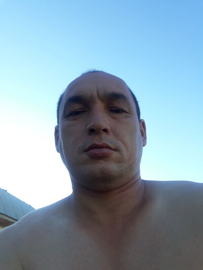  ,   Malik, 44 ,   ,   , c 