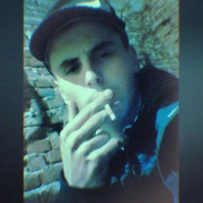  ,   Viktor, 21 ,   ,   