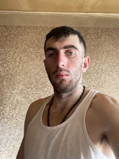  ,   Grigor, 25 ,   ,   