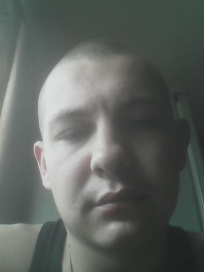  ,   Sacha, 32 ,   ,   , c 
