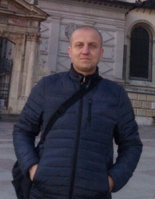  15859882  Vitalij, 44 ,    