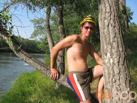  ,   Antonio, 44 ,   