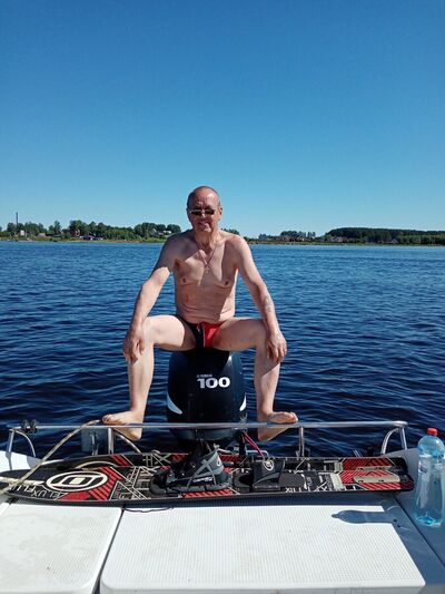  ,   Michail, 65 ,   ,   , c 