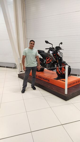  ,   Bahrom, 38 ,     