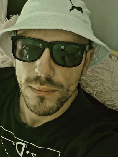  Zavod,   Andrej, 32 ,   ,   , c , 