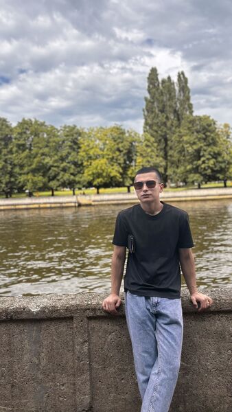  ,   Foziljon, 23 ,   ,   , c 