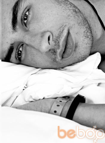  ,   Levon, 37 ,   , 
