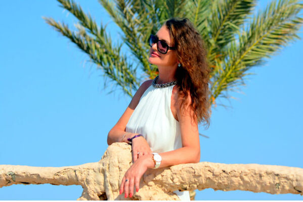  ,   Alexandra, 40 ,   ,   