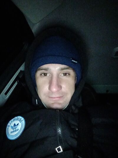  ,   Sergey, 31 ,  