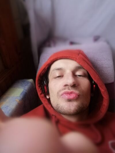  ,   Serhii, 37 ,   ,   , c 