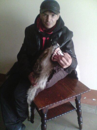  ,   Artem, 46 ,   ,   