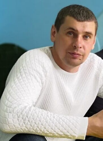  ,   Ivan, 34 ,  