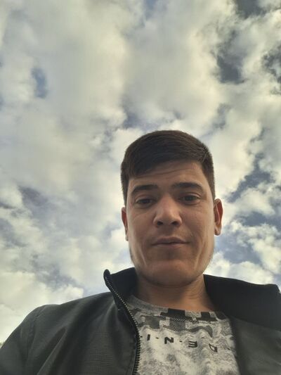  ,   Adam, 25 ,   ,   , c 