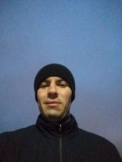  ,   Andrey, 40 ,  