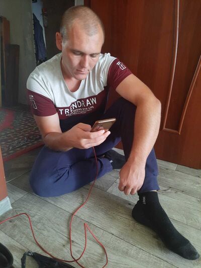  ,   Anton, 28 ,     , c 