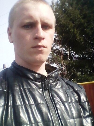  ,   Maxim, 33 ,   ,   
