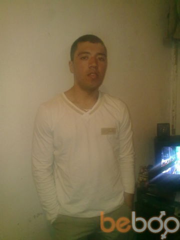  ,   Oybek, 37 ,     , c 