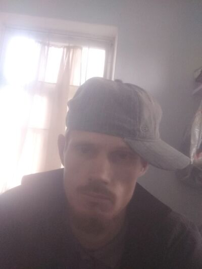  ,   Denis, 33 ,   ,   
