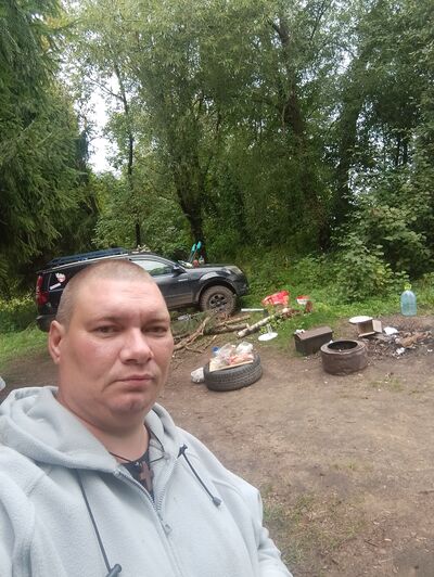  ,   Denis, 41 ,   ,   , c 