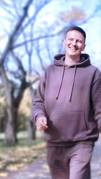  ,   Anton, 40 ,   c 
