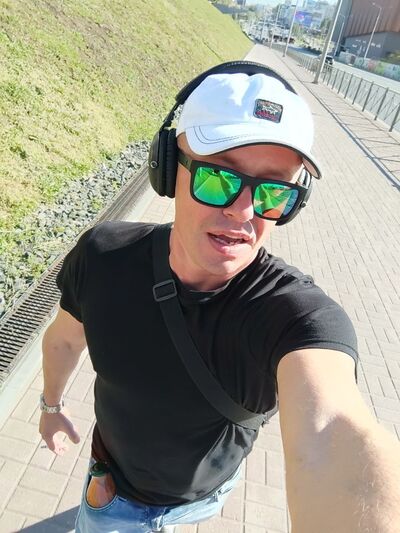  ,   Maksim, 39 ,   ,   