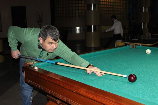  ,   Elnur, 46 ,     , c 