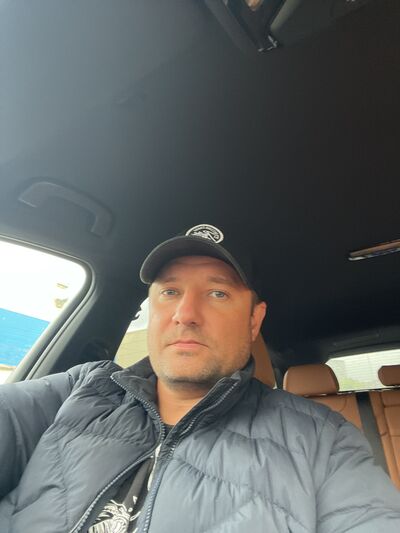  ,   Stranger, 40 ,   c 