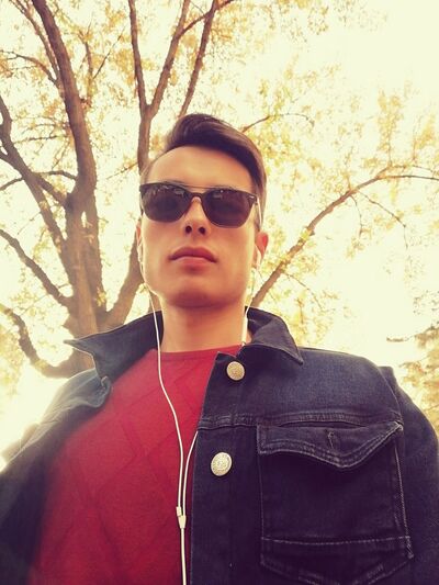  ,   Davron Bek, 32 ,   ,   , c 