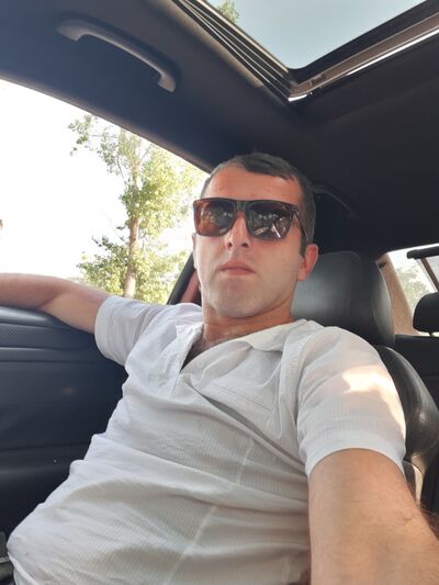  ,   Robi, 34 ,   ,   