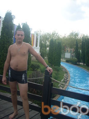  ,   Taras, 38 ,   
