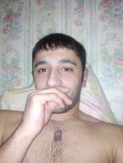  -,   Ali, 34 ,   