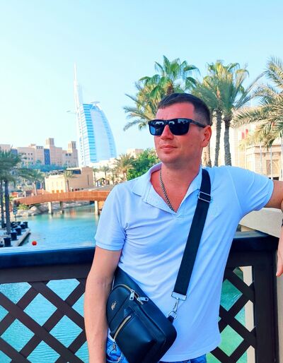  ,   Denis, 35 ,   ,   , c , 