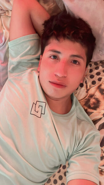  Quito,   Alexander, 24 ,   ,   