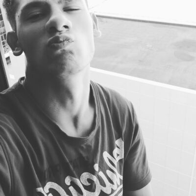  ,   Xalid, 25 ,   ,   , c 