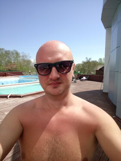  -,   Maxim, 44 ,   ,   