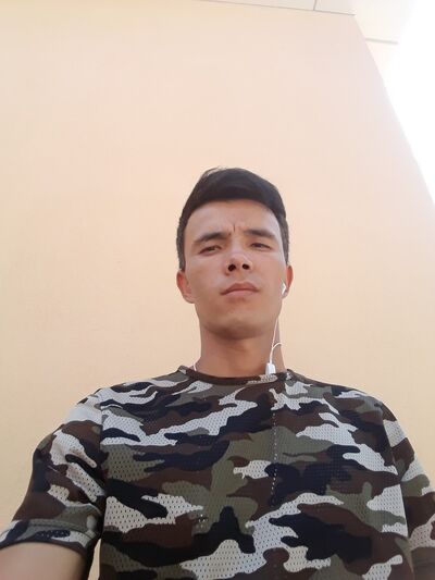  ,   Bexruz, 33 ,   