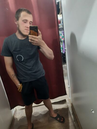  ,   Ilya, 25 ,   ,   