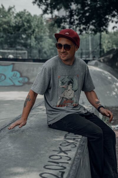  ,   Anton, 42 ,   c 