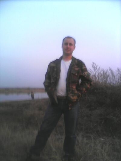  ,   Anton, 40 ,  