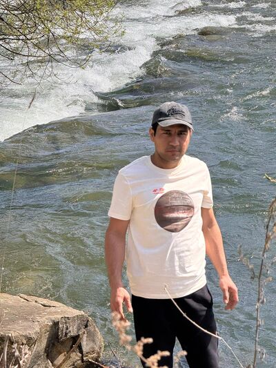  Zakopane,   Sardorjon, 31 ,   ,   , c , 