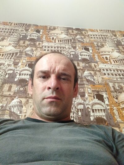  ,   Viktor, 47 ,   ,   