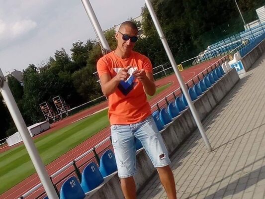  Bielany Wroclawskie,   Romchik, 38 ,   ,   , c 