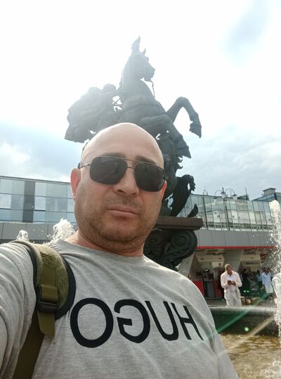  ,   Gulomjon, 42 ,   ,   