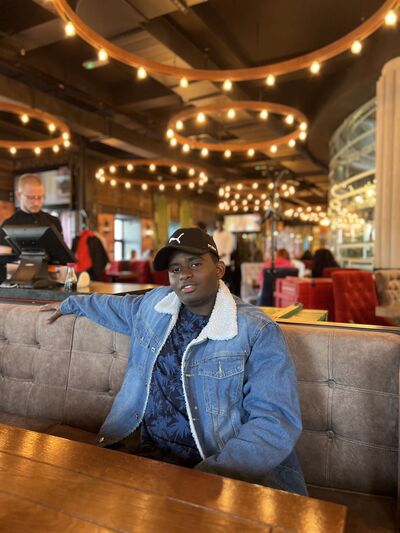  -,   Amani, 24 ,   ,   , c 