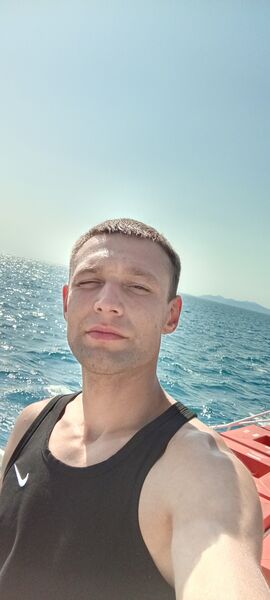   ,   Dan, 27 ,   ,   