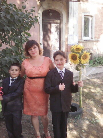  ,   ANNA, 45 ,   